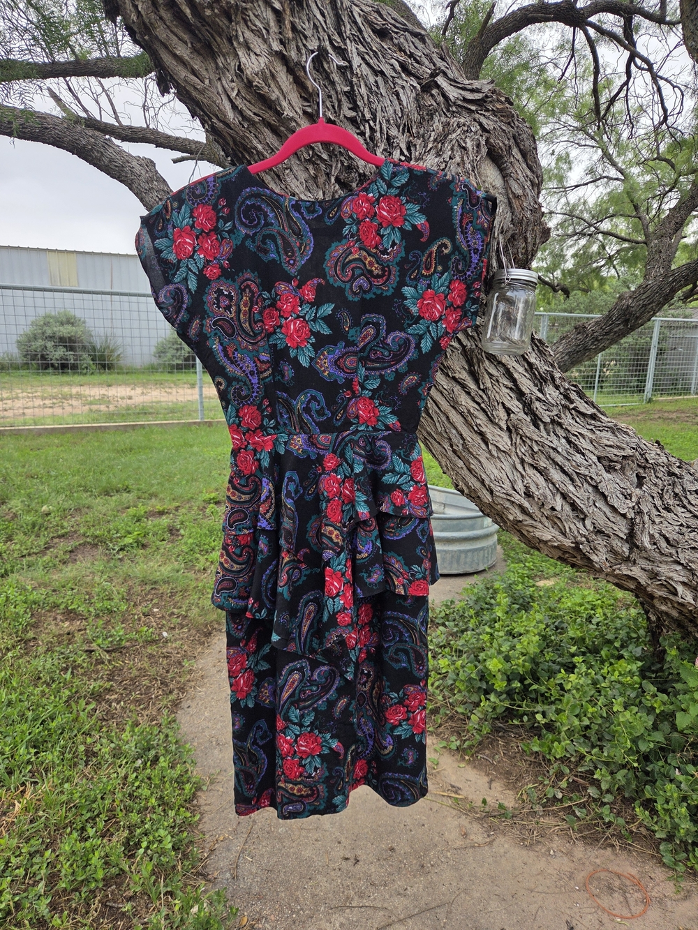 VINTAGE 1980s Does 1940s Black Floral Paisley Wiggle Dress